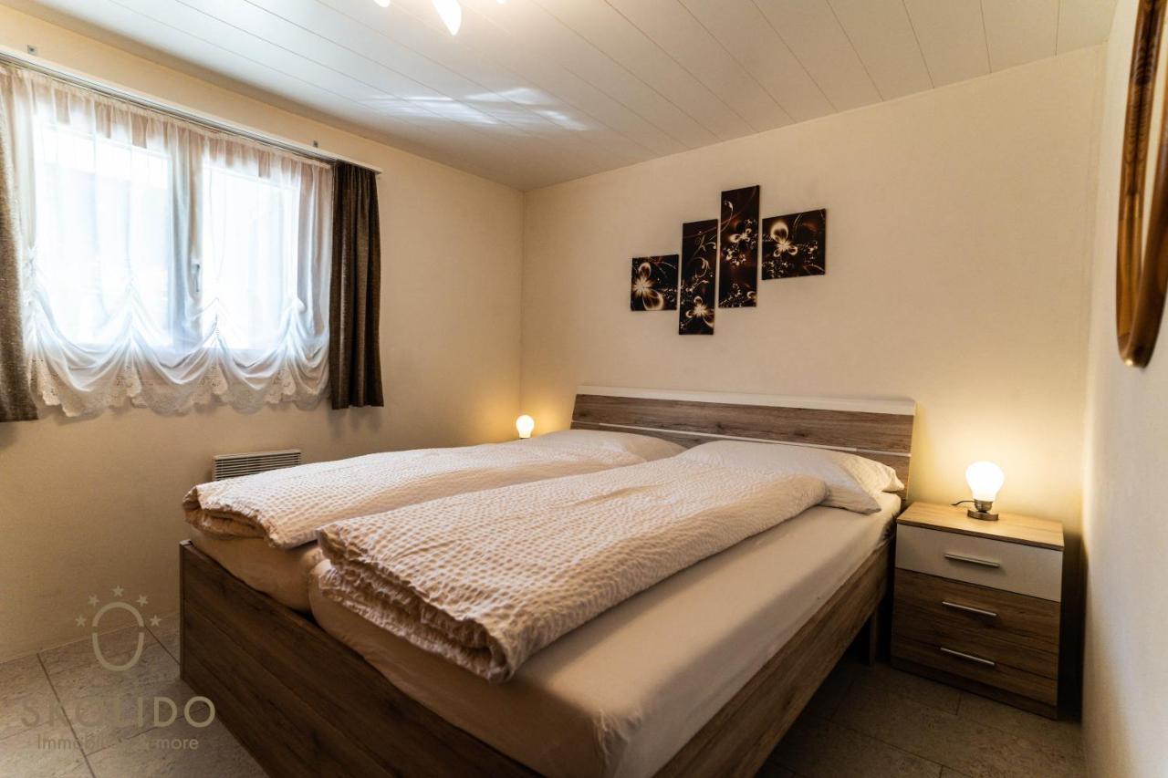 Haus Birchi, Fiesch 3.5-Zimmerwohnung Birchi Esterno foto